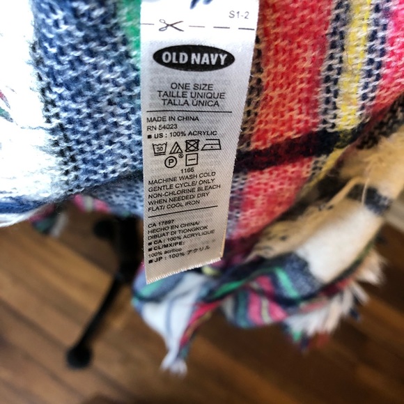 Old Navy Plaid Blanket Wrap Oversized Scarf Green Pink Blue - Picture 6 of 11